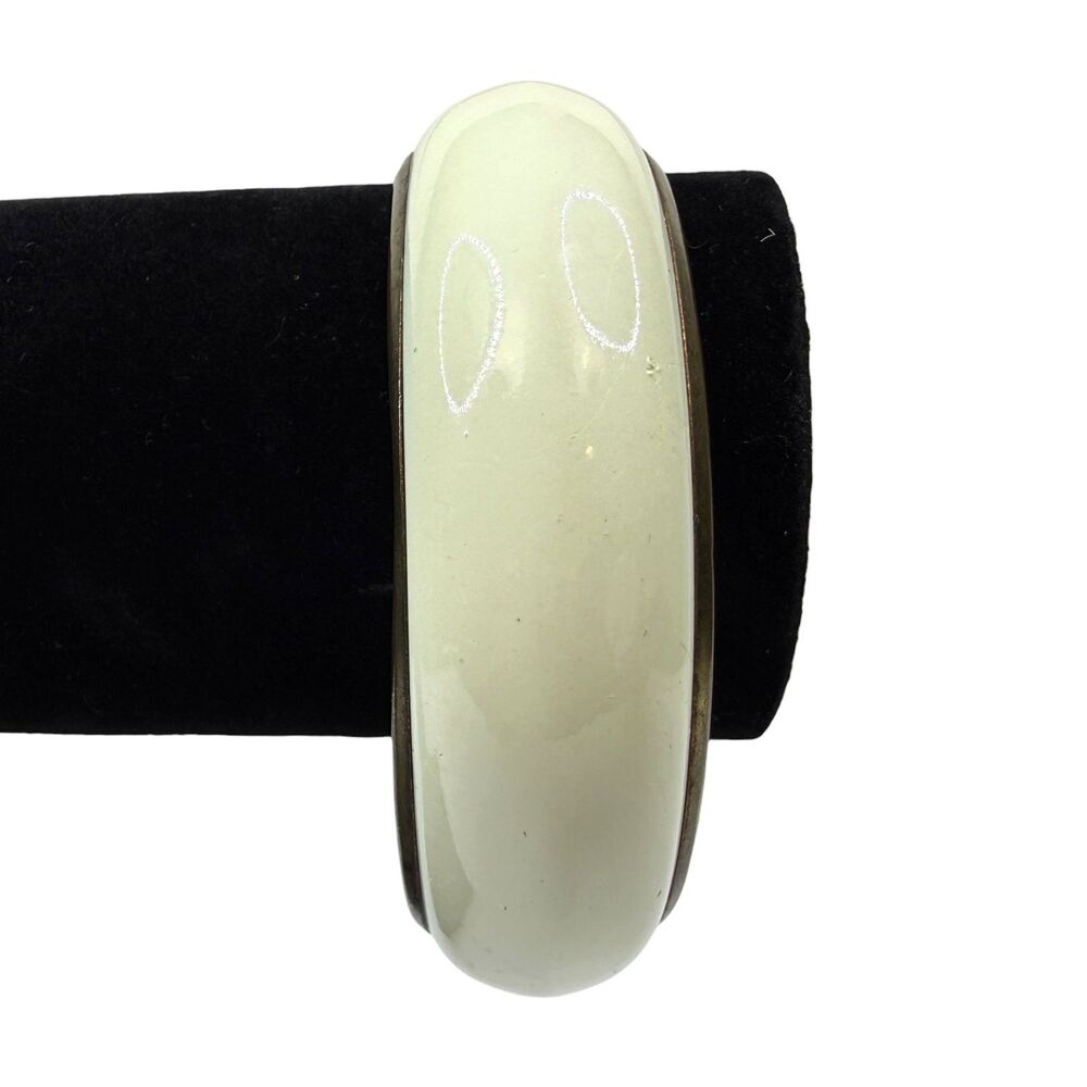 Vintage Style Cream Enamel & Bronze Tone Bangle Bracelet Fashion Jewelry 8"